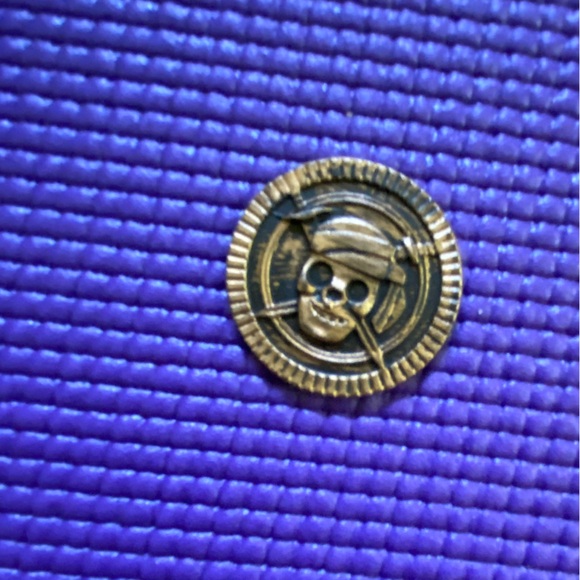 Unisex Halloween costume. Pirate tunic, bodice/belt, headband/collar, doubloon. - Picture 5 of 12